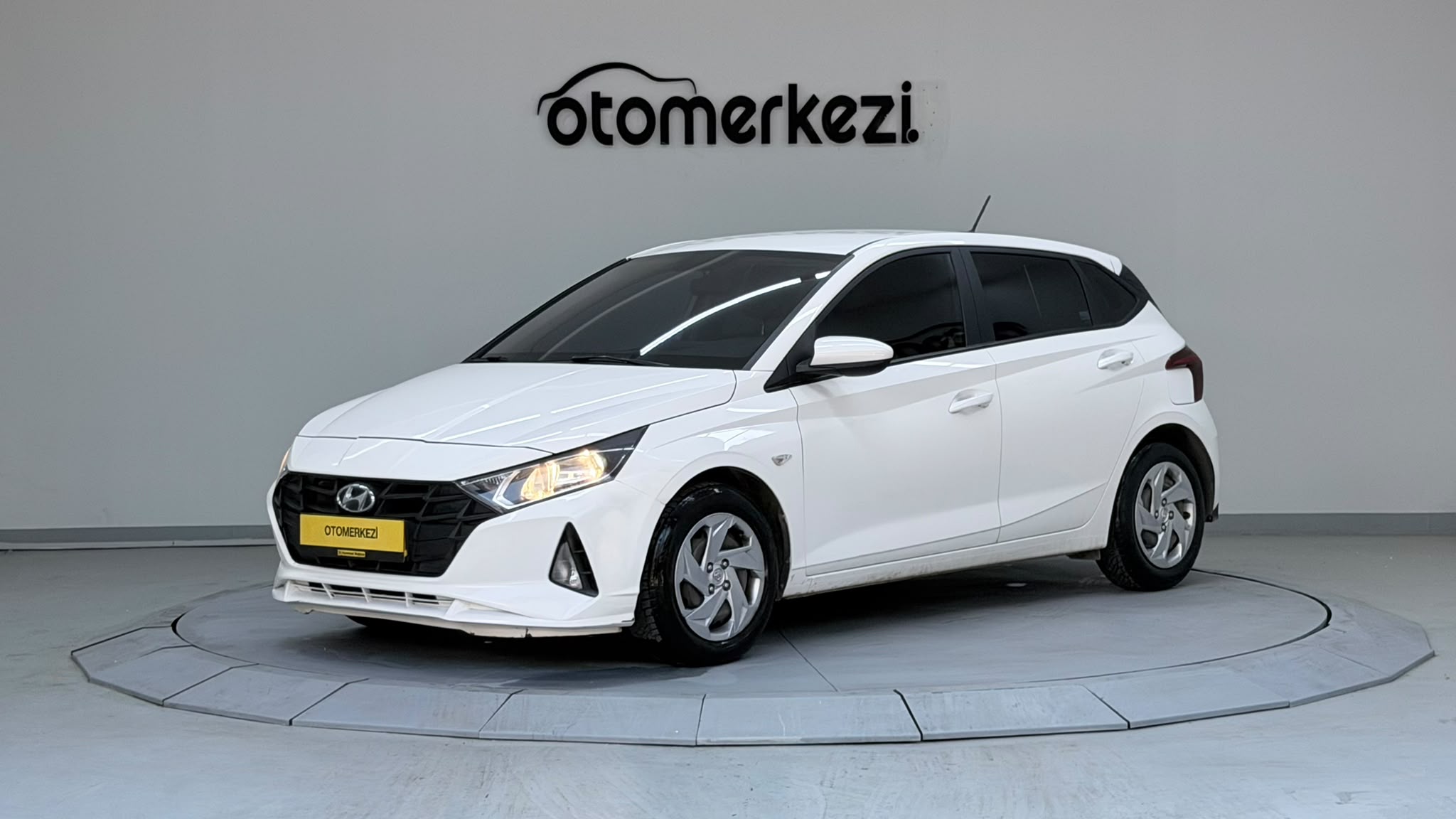 HYUNDAI i20 1
